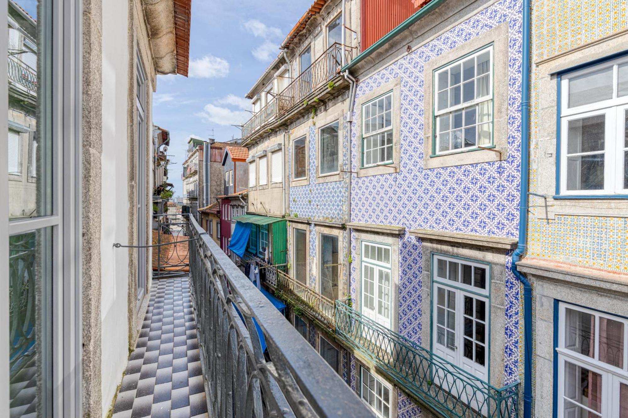 Апартаменти Oporto Guest Casa Dos Clerigos Екстер'єр фото